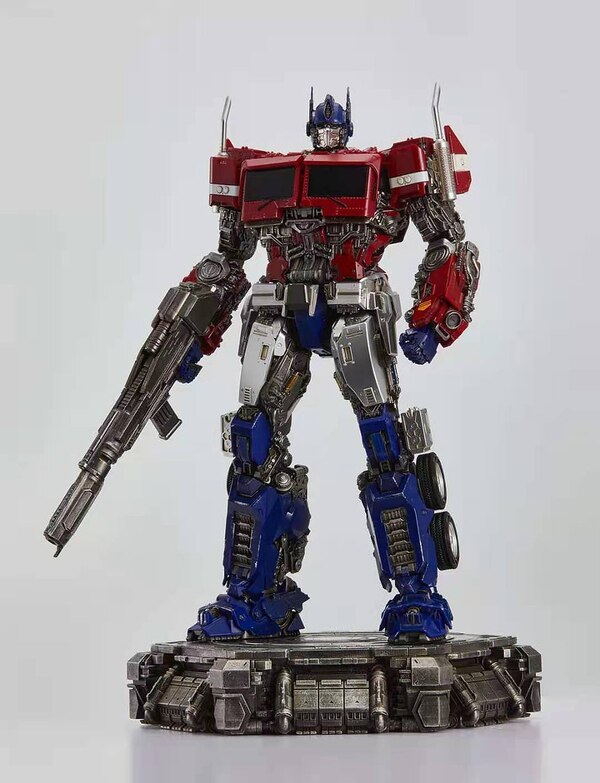 Magnificent Mecha MM 01 Optimus Prime Official Color Image  (2 of 7)